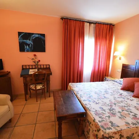 Hotel Ceret 3*
