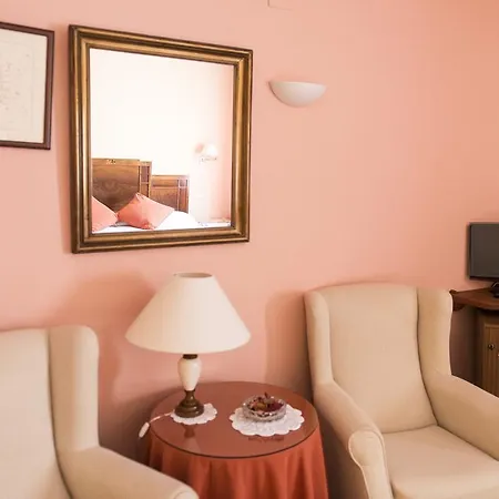 Hotell Ceret 3*